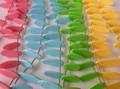 Liana Kabel - necklaces made from tupperware