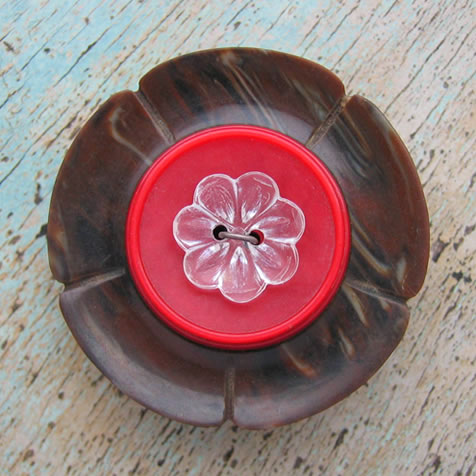 Milomade Button Flower Brooch - Daisy Daisy - Eco Chic