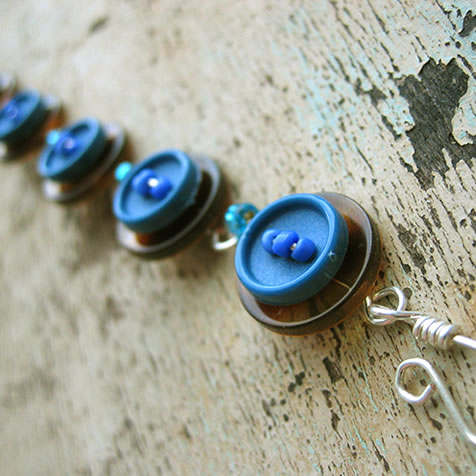 Milomade Button Chain Bracelet - Brown & Blue - Eco Chic