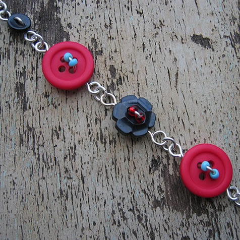 Milomade Button Chain Bracelet - Dark Flower - Eco Chic