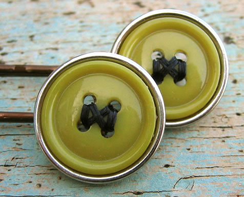 Vintage Button Hair Clips by Milomade